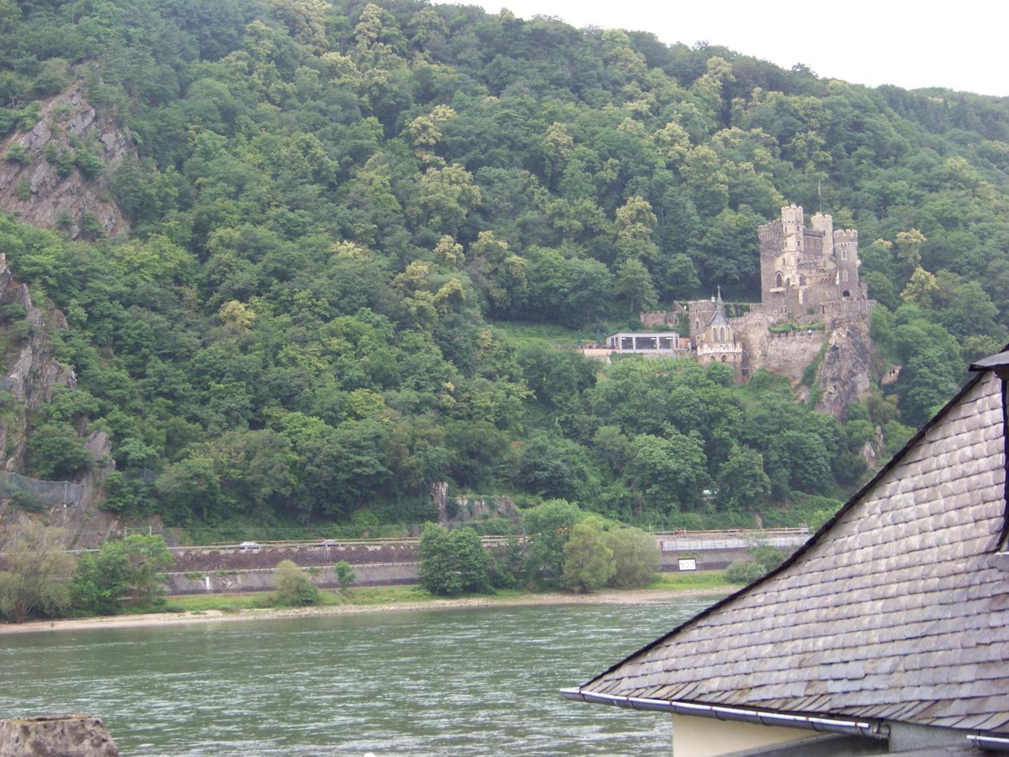 Pension Milberg Assmannshausen Rüdesheim am Rhein Exterior foto